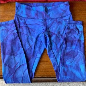 Lululemon leggings size 8